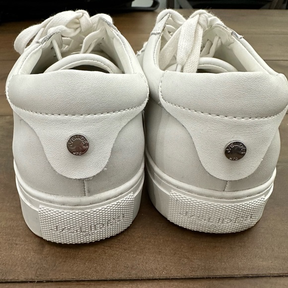 J/Slides Sneakers 6 1/2 - Picture 2 of 6